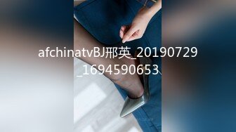 【无情的屌】肉感黑丝骚御姐，舔屌掏出奶子乳交，抱起来猛操，打桩机操的受不了