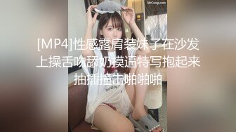 【小李寻欢】酒店约操骚熟女，掏出奶子吸吮狂揉穴，先给屌刮毛再操，双腿肩上扛大力输出