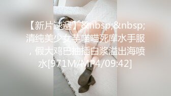 全裸自慰拿着震动棒爽的自己浑身颤抖