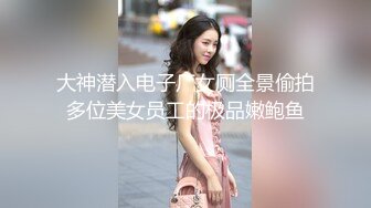 【新片速遞】酒店勾搭制服肉丝高跟按摩女激情啪啪，口交乳交玩的好刺激，压在身下爆草抽插直接干射，叫的好骚不要错过[318MB/MP4/30:07]